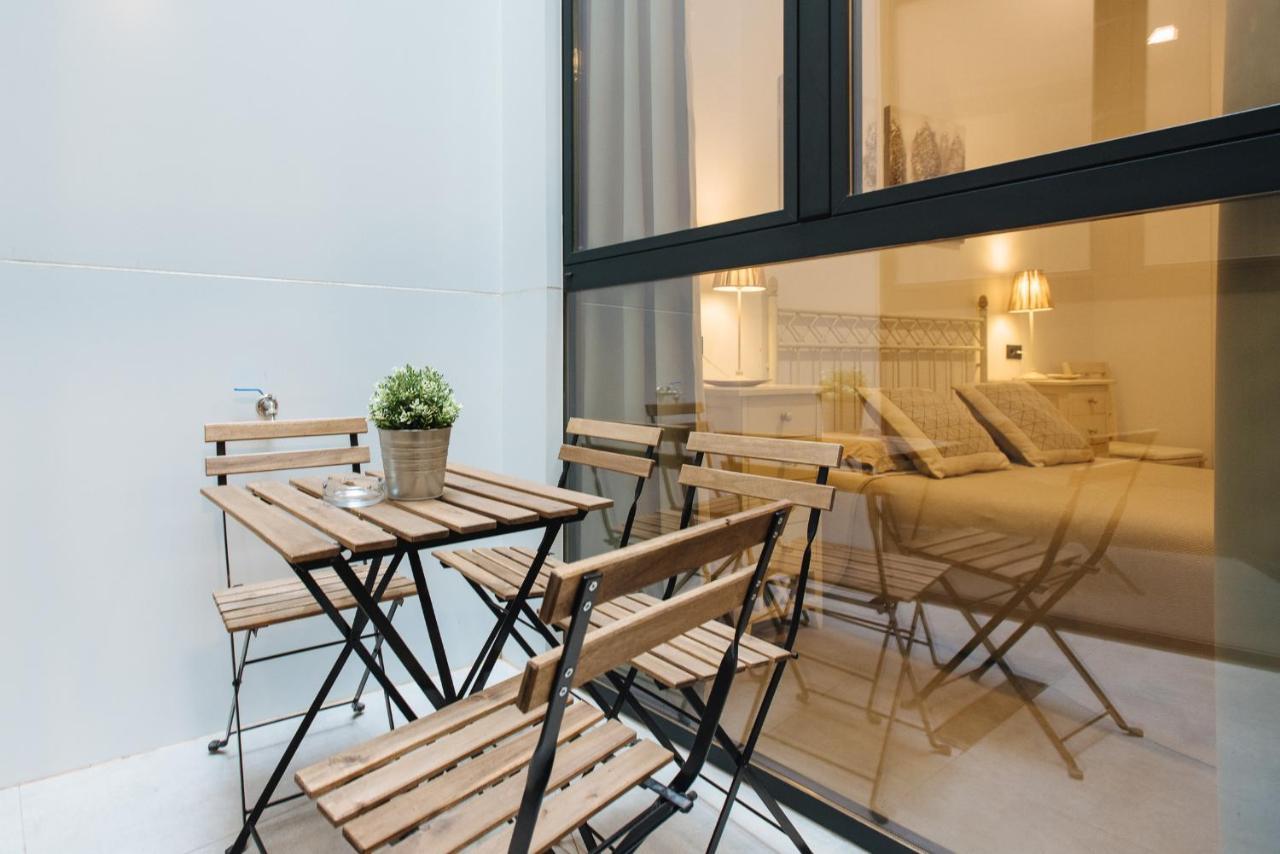 Apartamento Centrico En La Calle Cruz Verde, 10 Sevilla Bagian luar foto